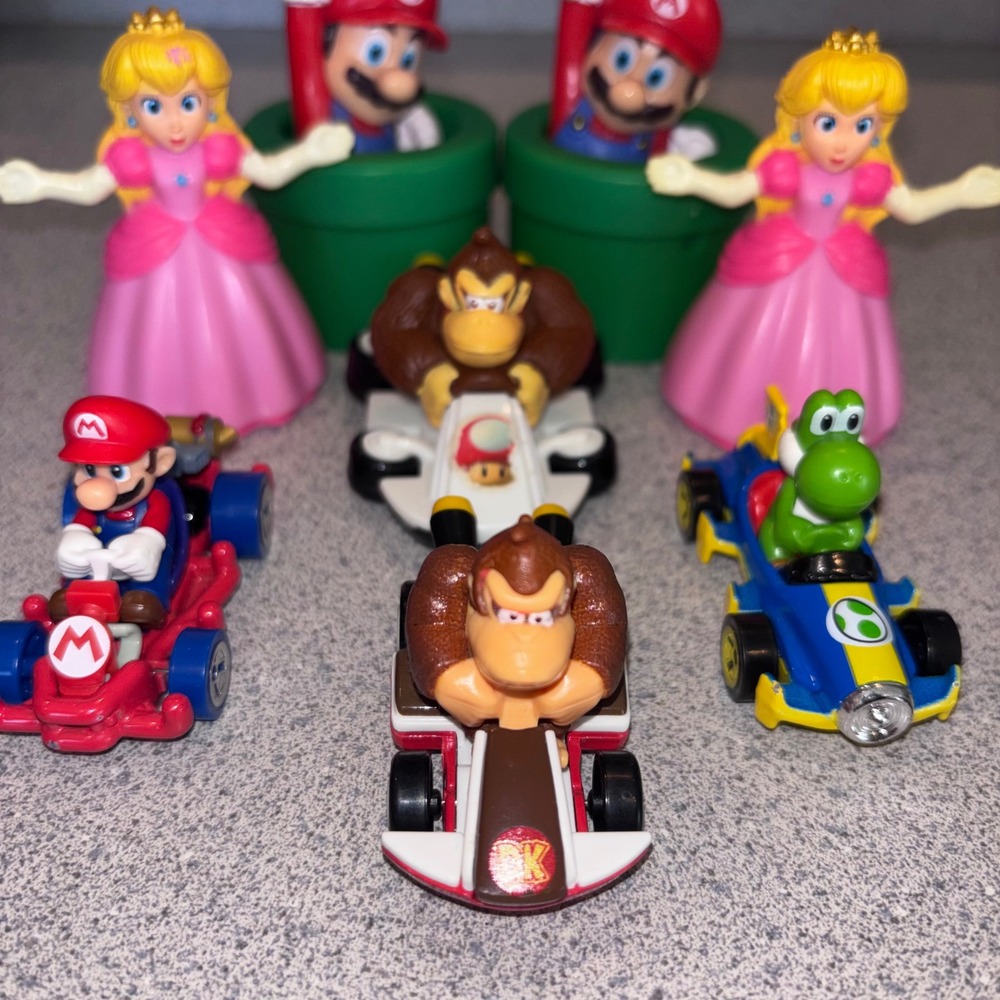 Super Mario Bros Party Decor Lot Mario Peach Yoshi Donkey Kong Cake Topper